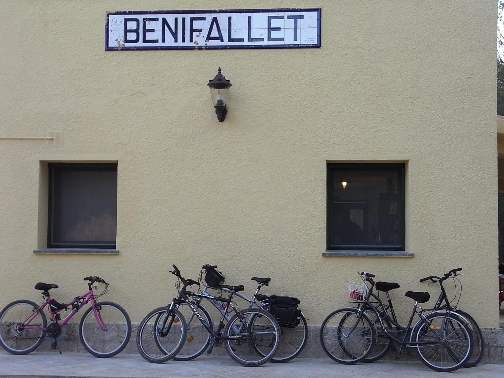 Antiga Estacio De Gasthof Benifallet